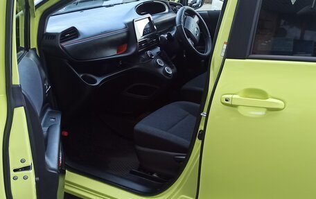 Toyota Sienta II, 2017 год, 1 400 000 рублей, 14 фотография
