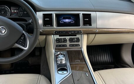 Jaguar XF I рестайлинг, 2013 год, 1 250 000 рублей, 12 фотография