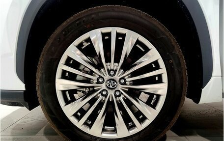 Toyota Highlander, 2024 год, 6 800 000 рублей, 10 фотография