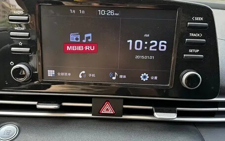 Hyundai Elantra, 2022 год, 1 330 000 рублей, 10 фотография