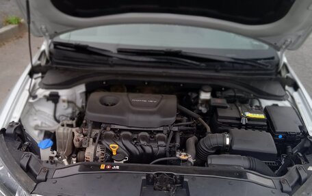 Hyundai Elantra VI рестайлинг, 2016 год, 1 300 000 рублей, 12 фотография
