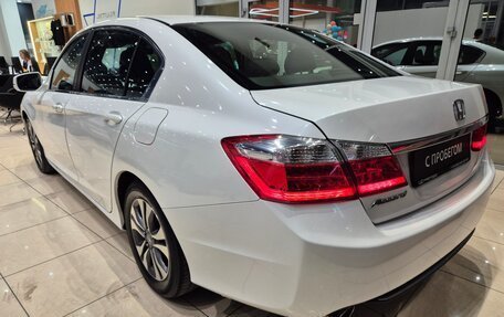 Honda Accord IX рестайлинг, 2013 год, 1 550 000 рублей, 12 фотография