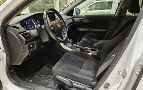 Honda Accord IX рестайлинг, 2013 год, 1 550 000 рублей, 17 фотография
