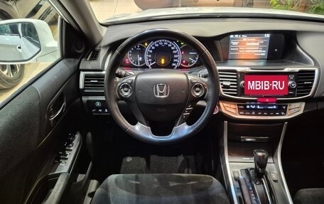 Honda Accord IX рестайлинг, 2013 год, 1 550 000 рублей, 26 фотография