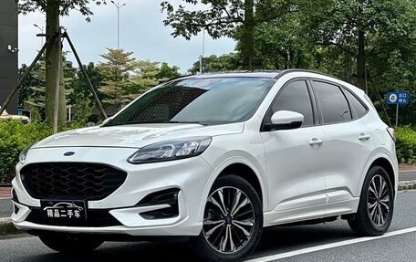 Ford Escape, 2022 год, 1 678 000 рублей, 2 фотография