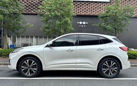Ford Escape, 2022 год, 1 678 000 рублей, 4 фотография