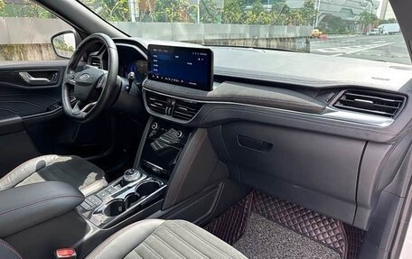 Ford Escape, 2022 год, 1 678 000 рублей, 14 фотография