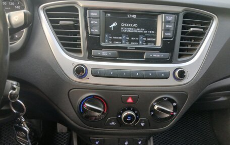 Hyundai Solaris II рестайлинг, 2017 год, 1 200 000 рублей, 9 фотография