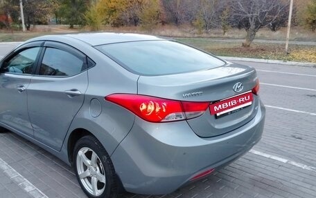 Hyundai Elantra V, 2011 год, 124 000 рублей, 3 фотография