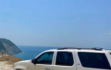 Chevrolet Tahoe III, 2012 год, 1 875 000 рублей, 6 фотография