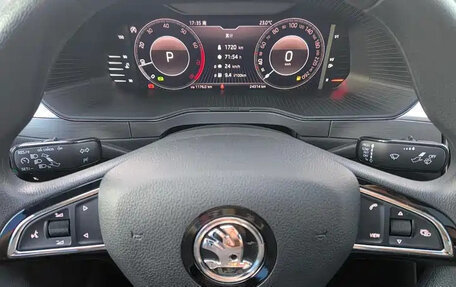 Skoda Superb III рестайлинг, 2022 год, 1 870 999 рублей, 12 фотография