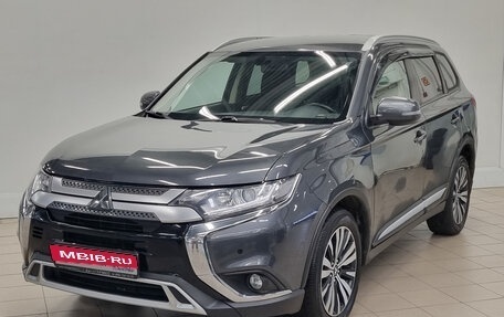 Mitsubishi Outlander III рестайлинг 3, 2021 год, 2 449 000 рублей, 1 фотография