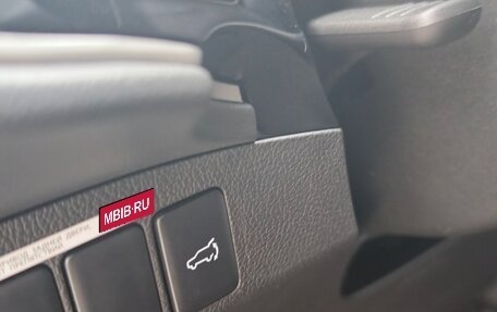 Mitsubishi Outlander III рестайлинг 3, 2021 год, 2 800 000 рублей, 8 фотография