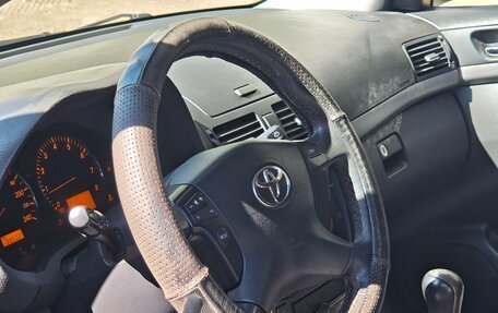 Toyota Avensis III рестайлинг, 2007 год, 850 000 рублей, 3 фотография