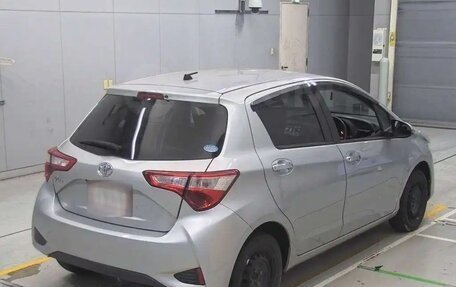 Toyota Vitz, 2018 год, 1 200 000 рублей, 5 фотография