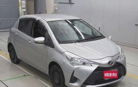Toyota Vitz, 2018 год, 1 200 000 рублей, 8 фотография