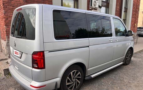 Volkswagen Multivan T6 рестайлинг, 2021 год, 6 400 000 рублей, 9 фотография