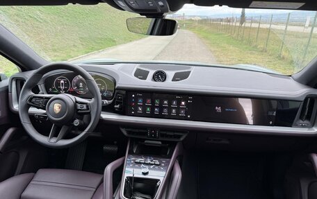 Porsche Cayenne III, 2025 год, 18 500 000 рублей, 14 фотография