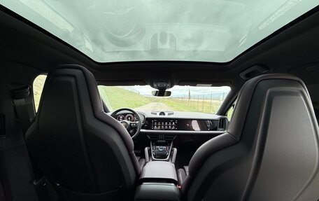 Porsche Cayenne III, 2025 год, 18 500 000 рублей, 22 фотография