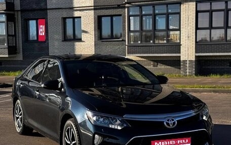 Toyota Camry, 2017 год, 2 250 000 рублей, 1 фотография