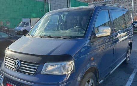 Volkswagen Transporter T5 рестайлинг, 2004 год, 750 000 рублей, 1 фотография