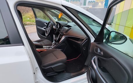 Opel Zafira C рестайлинг, 2013 год, 1 180 000 рублей, 14 фотография