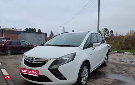 Opel Zafira C рестайлинг, 2013 год, 1 180 000 рублей, 26 фотография