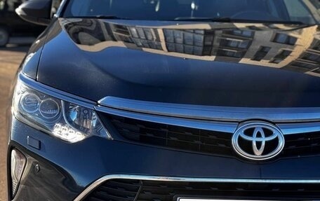 Toyota Camry, 2017 год, 2 250 000 рублей, 3 фотография