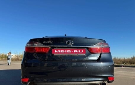 Toyota Camry, 2017 год, 2 250 000 рублей, 13 фотография