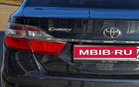 Toyota Camry, 2017 год, 2 250 000 рублей, 8 фотография