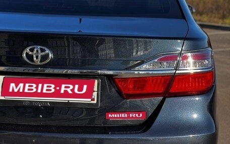 Toyota Camry, 2017 год, 2 250 000 рублей, 7 фотография