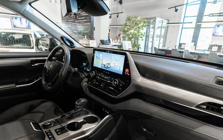 Toyota Highlander, 2025 год, 6 870 000 рублей, 16 фотография