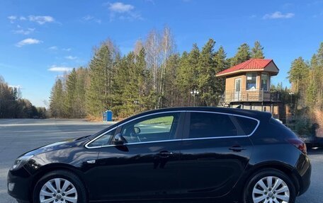 Opel Astra J, 2010 год, 700 000 рублей, 3 фотография