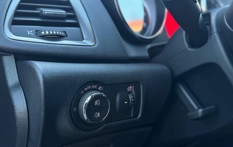 Opel Astra J, 2010 год, 700 000 рублей, 13 фотография