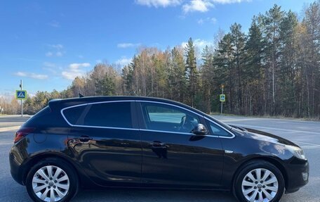 Opel Astra J, 2010 год, 700 000 рублей, 4 фотография