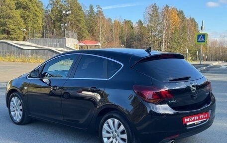 Opel Astra J, 2010 год, 700 000 рублей, 5 фотография