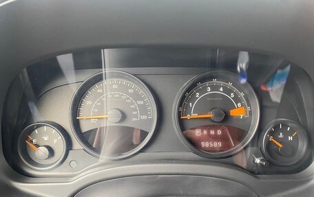 Jeep Liberty (Patriot), 2015 год, 2 500 000 рублей, 10 фотография