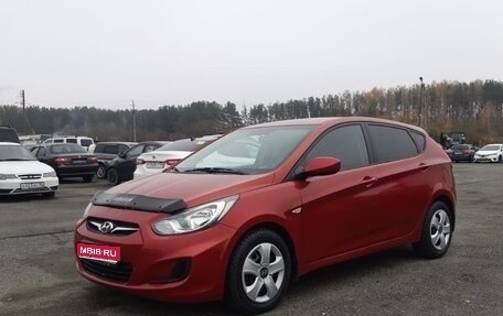 Hyundai Solaris II рестайлинг, 2011 год, 523 000 рублей, 1 фотография