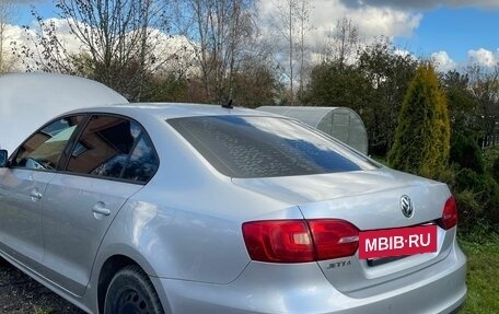 Volkswagen Jetta VI, 2013 год, 1 400 000 рублей, 3 фотография