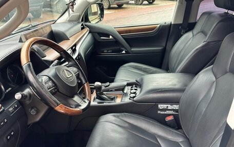 Lexus LX III, 2017 год, 7 500 000 рублей, 2 фотография