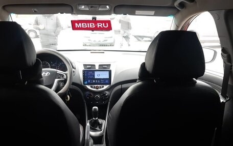 Hyundai Solaris II рестайлинг, 2011 год, 523 000 рублей, 9 фотография