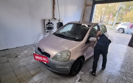 Toyota Vitz, 1999 год, 250 000 рублей, 4 фотография