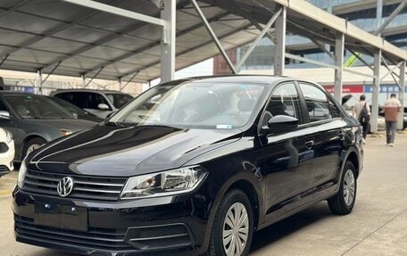 Volkswagen Santana, 2021 год, 950 000 рублей, 3 фотография