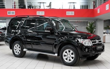 Mitsubishi Pajero IV, 2014 год, 2 049 000 рублей, 3 фотография