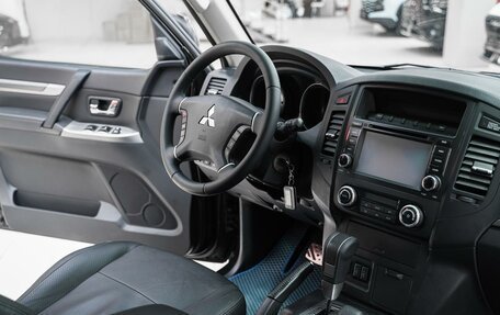 Mitsubishi Pajero IV, 2014 год, 2 049 000 рублей, 13 фотография