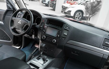 Mitsubishi Pajero IV, 2014 год, 2 049 000 рублей, 12 фотография