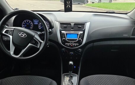 Hyundai Solaris II рестайлинг, 2013 год, 870 000 рублей, 2 фотография