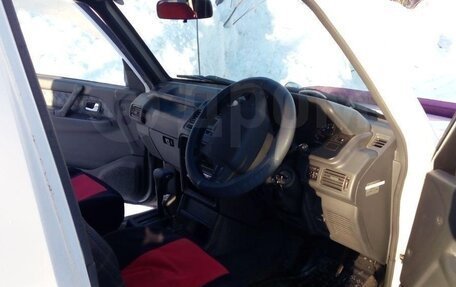 Mitsubishi Pajero III рестайлинг, 1997 год, 800 000 рублей, 5 фотография