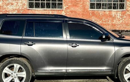 Toyota Highlander III, 2013 год, 1 990 000 рублей, 6 фотография