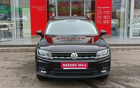 Volkswagen Tiguan II, 2019 год, 2 149 000 рублей, 2 фотография